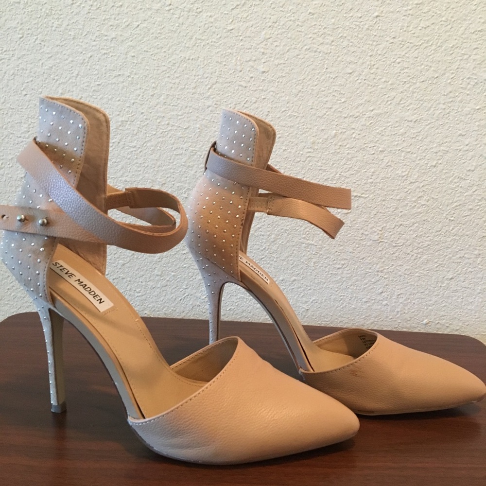 Steve Madden pointed toe heels